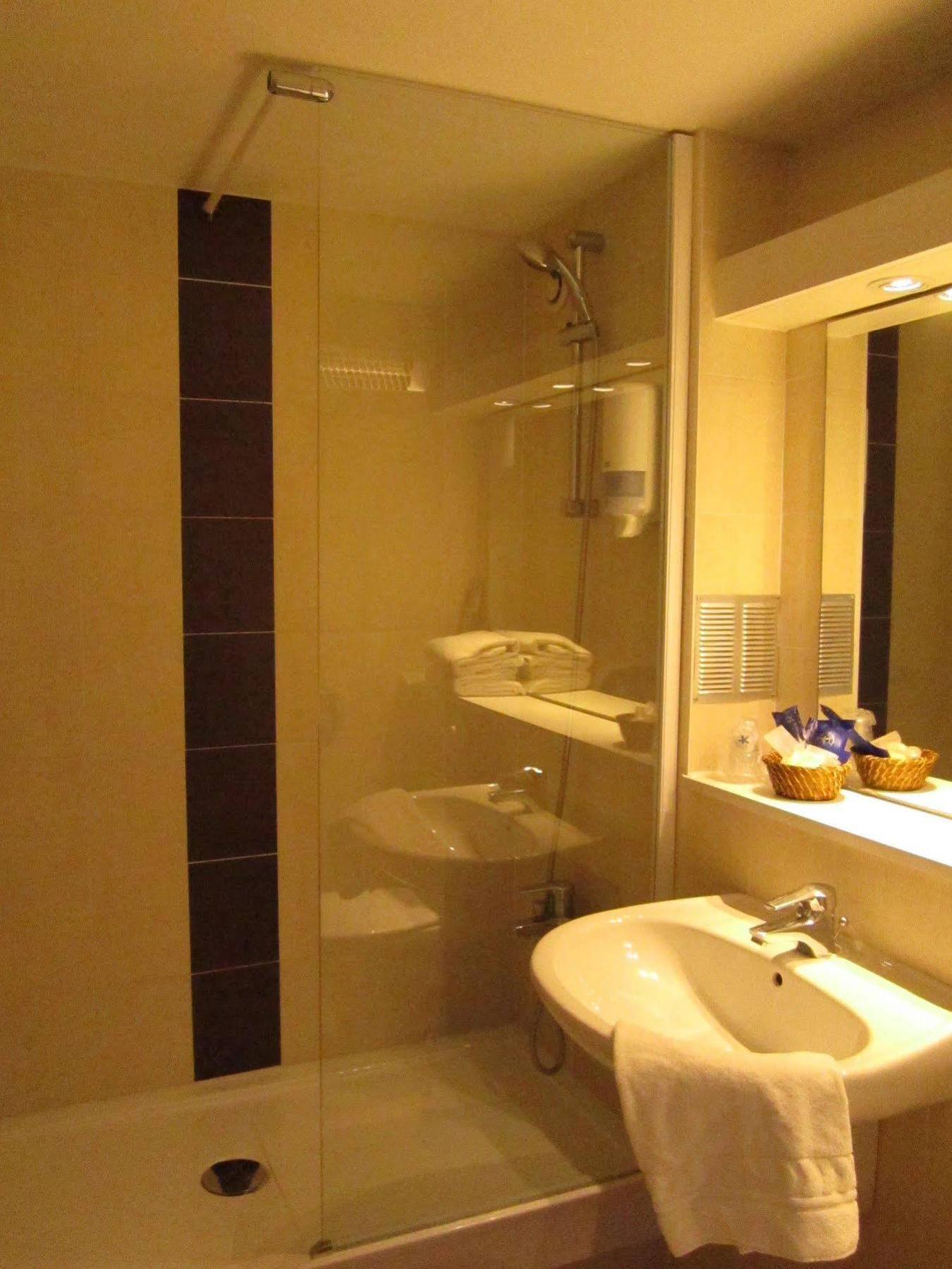 Greet Hotel Belleville En Beaujolais A6 Екстериор снимка